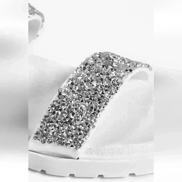 NEW NIB Boohoo Keira Caviar Bead Double Band White Sliders Slides Size 5UK, 7US - Picture 2 of 4